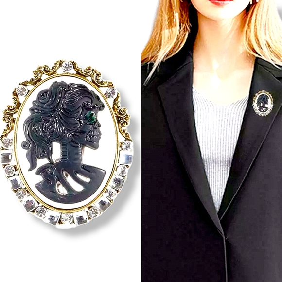 Gold plated green and white crystal cameo skull woman necklace/brooch - Picture 2 of 16